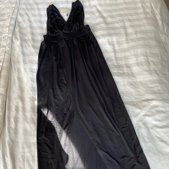 Boo-boo plunge drape maxi dress. Black size 4, never worn. - Picture 4 of 4